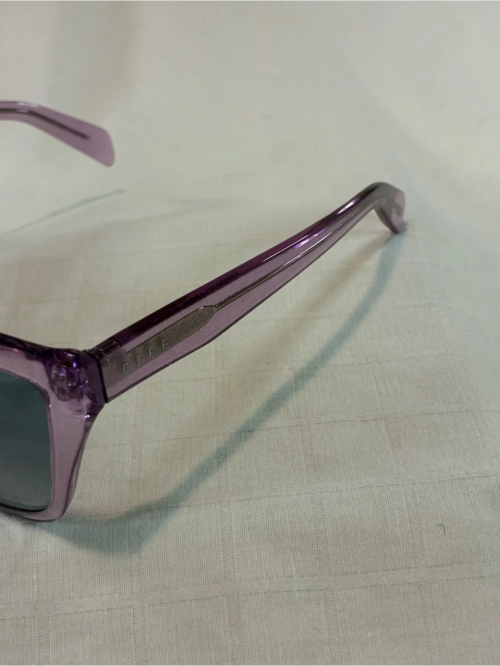 Diff Eyewear Lavender Transparent Frame Sunglasses with Gray Lenses